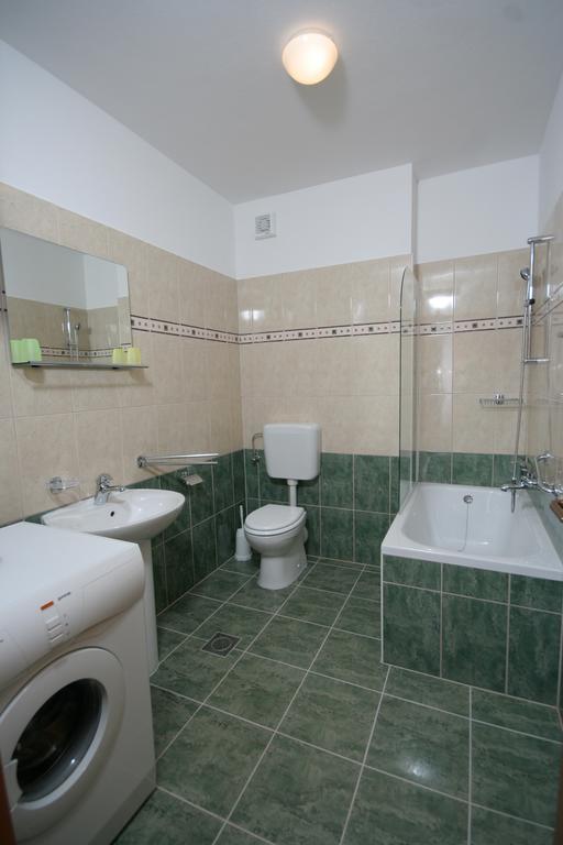Apartments Mavarcica Trogir Room photo